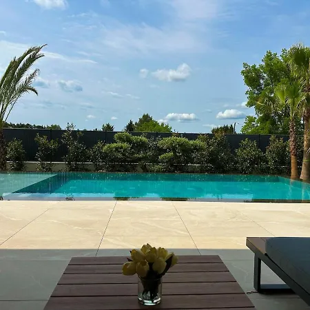 Magnifique Contemporaine וילה *