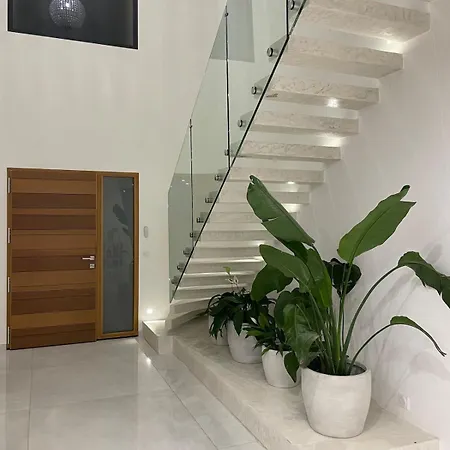 וילה Magnifique Contemporaine