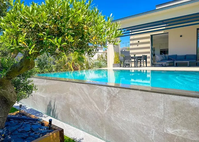 Magnifique Contemporaine * Montarnaud