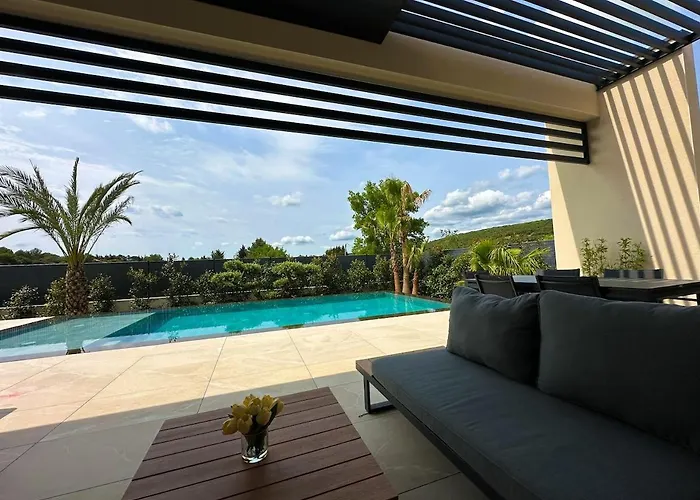 Magnifique Contemporaine Villa