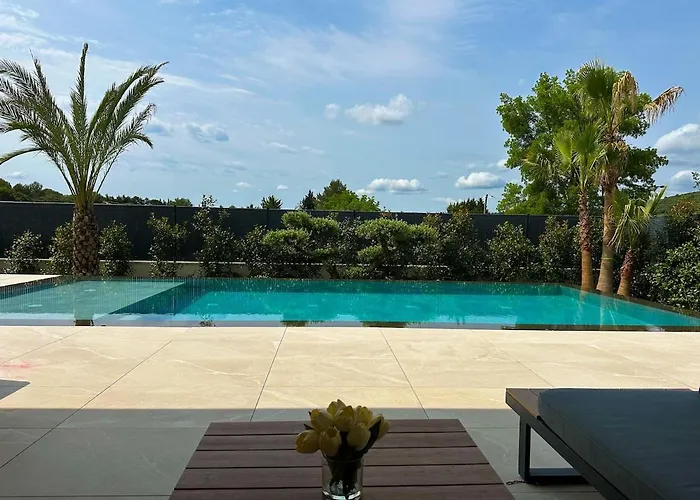 Magnifique Contemporaine Villa *