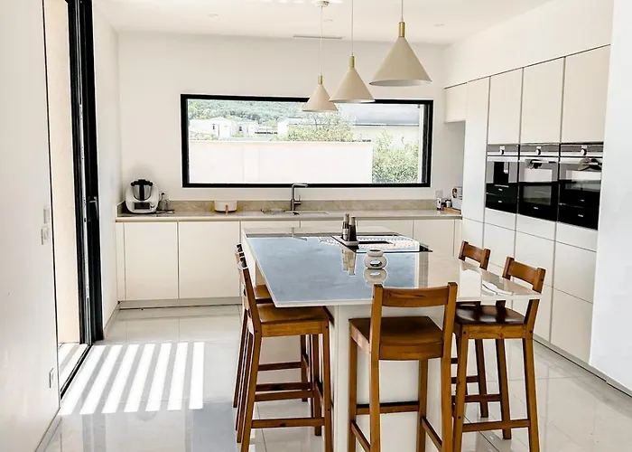 Magnifique Contemporaine Villa *