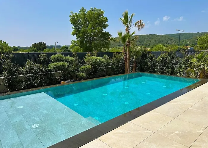 Magnifique Contemporaine *