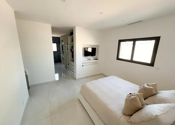 Magnifique Contemporaine