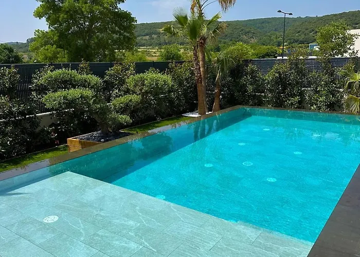Magnifique Contemporaine *