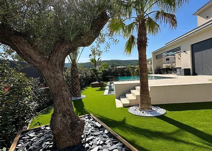Magnifique Contemporaine Villa *
