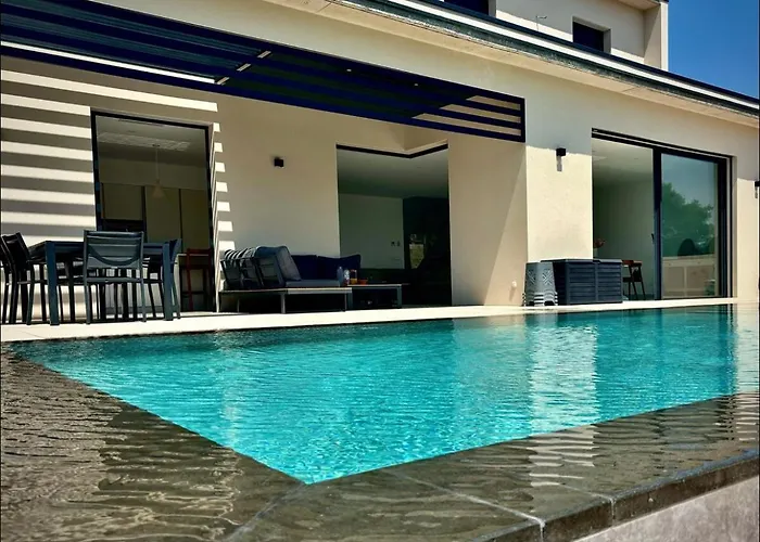 Magnifique Contemporaine Villa Montarnaud